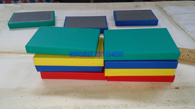 ���s���d����|